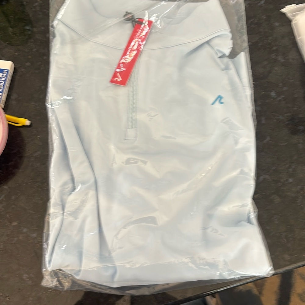 Red ably light blue quarter zip